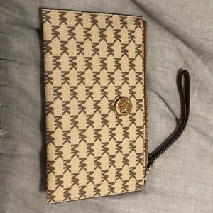 Michael Kors clutch